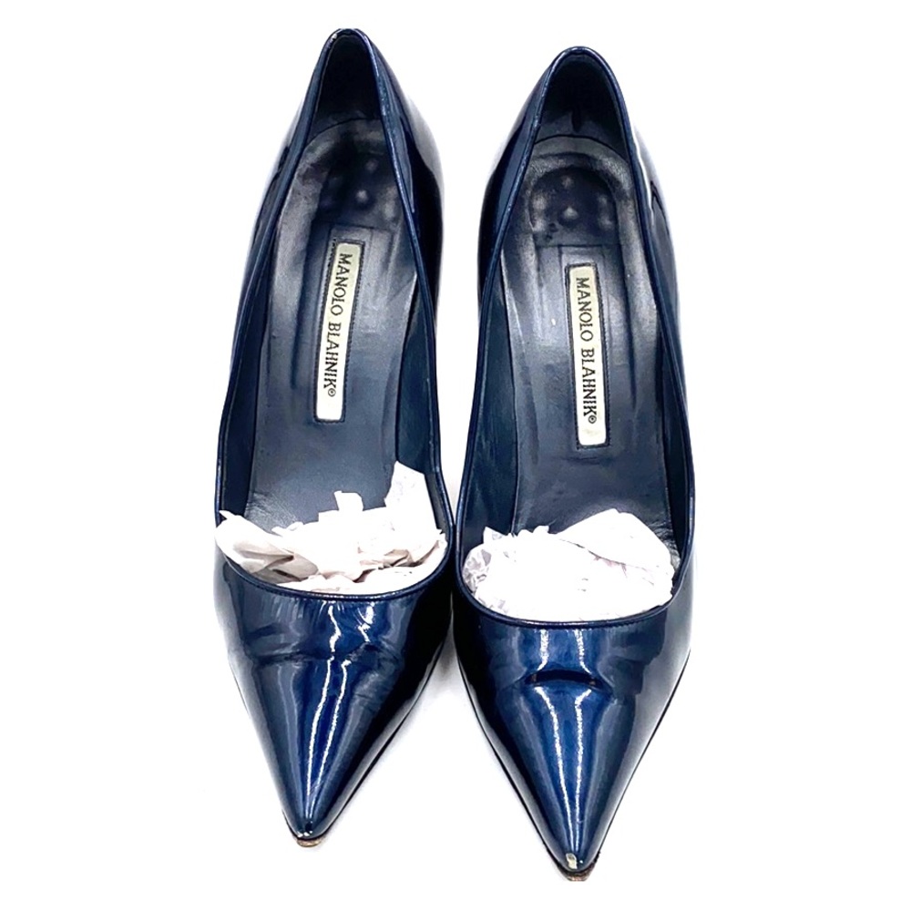 Manolo Blahnik Blue Patent Leather pump sz 38.5
